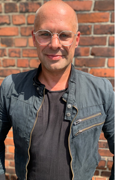 P-dorfendorf Philipp Dorendorf - Creative Director EAST END